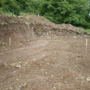 piquet de construction dans le jardin